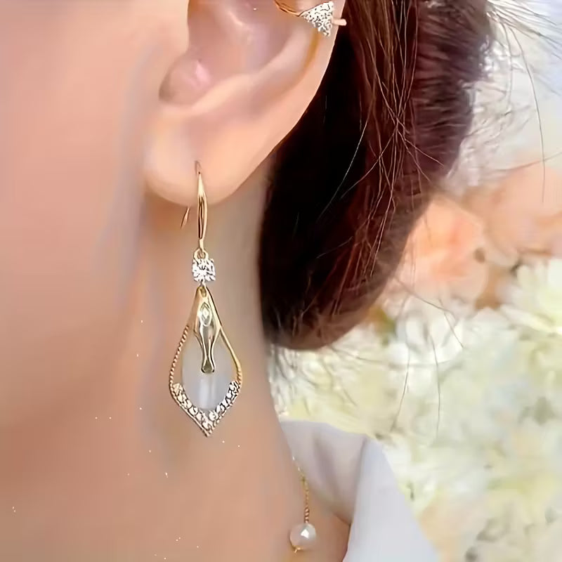 आँसु आकारका कानको झुम्का ✅