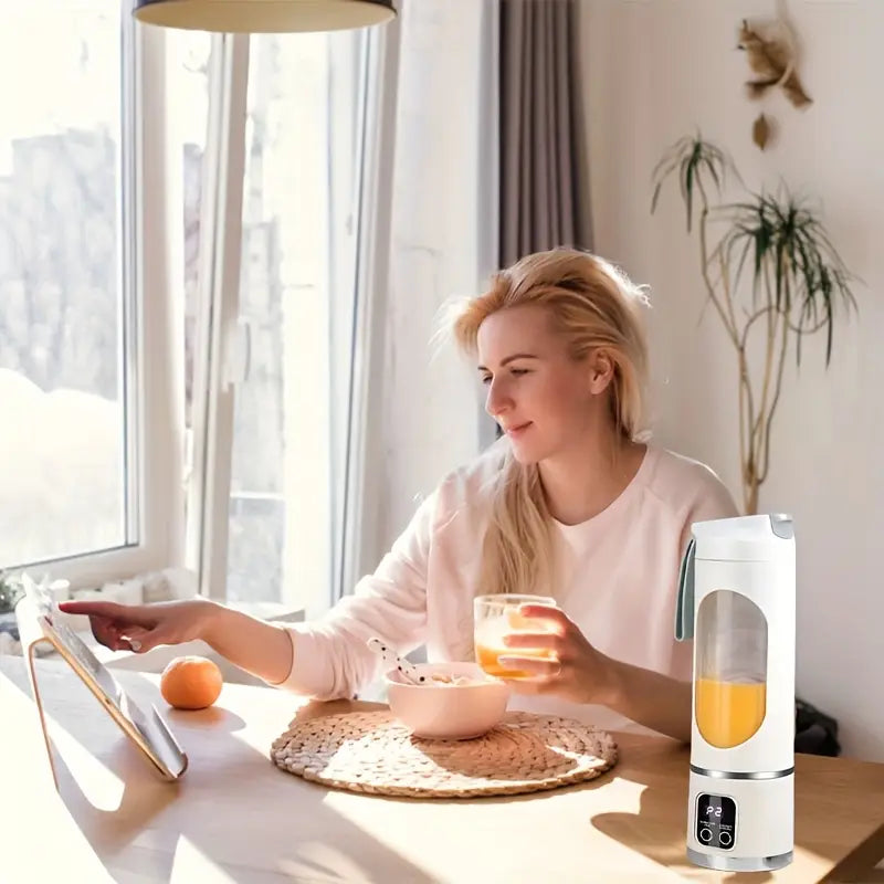 पोर्टेबल यूएसबी रिचार्जेबल मिनी ब्लेन्डर र जुसर