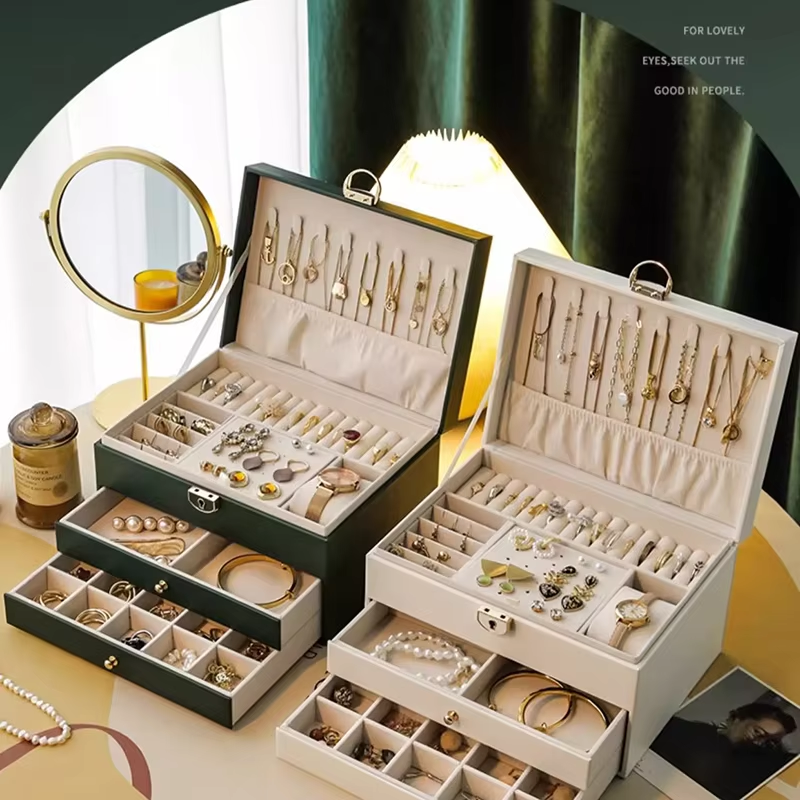 ३-तले ज्वेलरी बक्स — लक हुने ड्रअर, ठूलो भिल्भेट स्टोरेज, आभूषण सुरक्षित राख्ने। आमा र महिलाका लागि उपयुक्त उपहार।